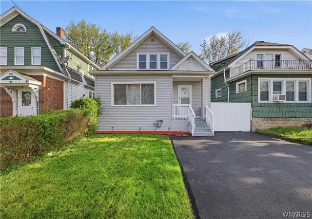 2nd image of 122 Dartmouth Ave, Buffalo, NY 14215 | MLS# B1690488