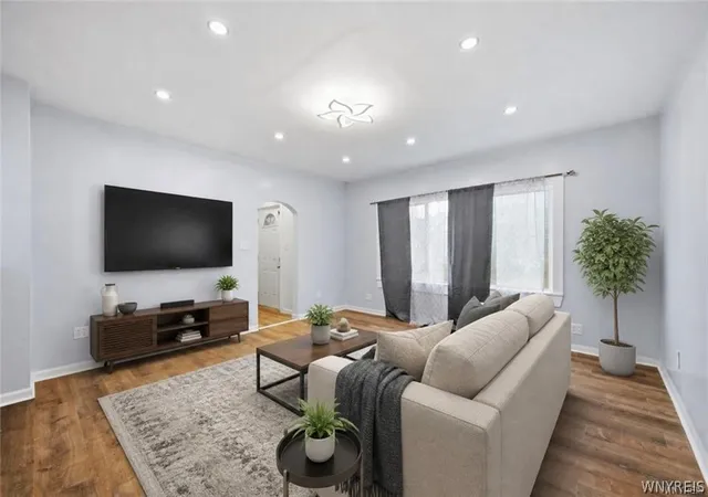 5th image of 122 Dartmouth Ave, Buffalo, NY 14215 | MLS# B1690488