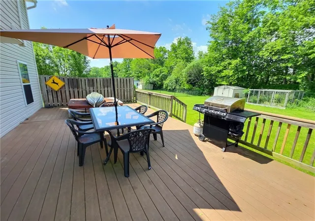 Homes for sale in Macedon, NY | 60 Kemp Dr, Macedon, NY 14502 | MLS# R1687455