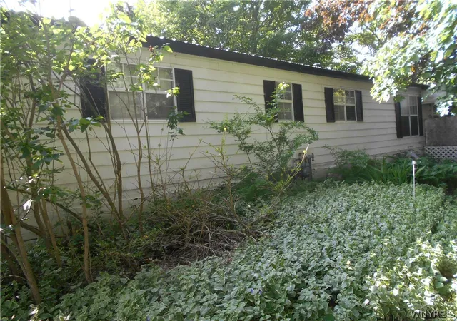 Photo 1 of Manufactured home for sale at 15 Sunset Dr, Delevan, NY 14042 | MLS# B1690560 | Listing updated on 2026-07-20