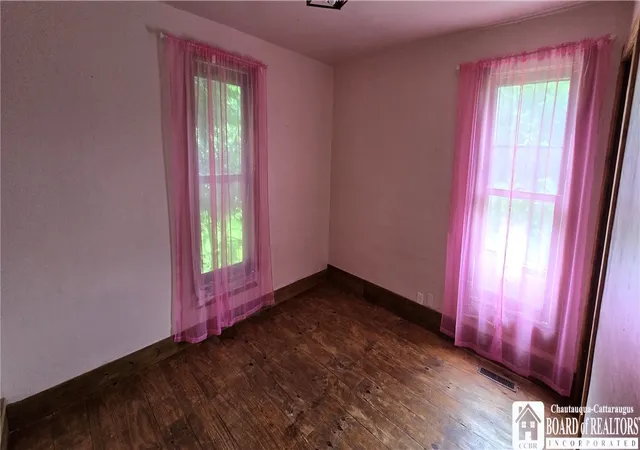 Homes for sale in Bradford Town, PA | 849 South Ave, Bradford Town, PA 16701 | MLS# R1690571