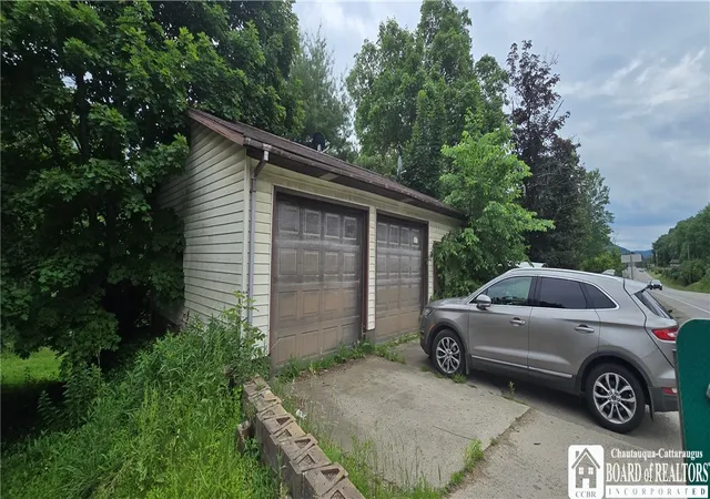 Homes for sale in Bradford Town, PA | 849 South Ave, Bradford Town, PA 16701 | MLS# R1690571