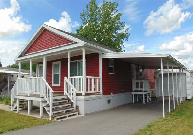 Photo 2 of Manufactured home for sale at 1021 #73 Waterloo Geneva Rd, Waterloo, NY 13165 | MLS# R1690570 | Listing updated on 2026-08-01