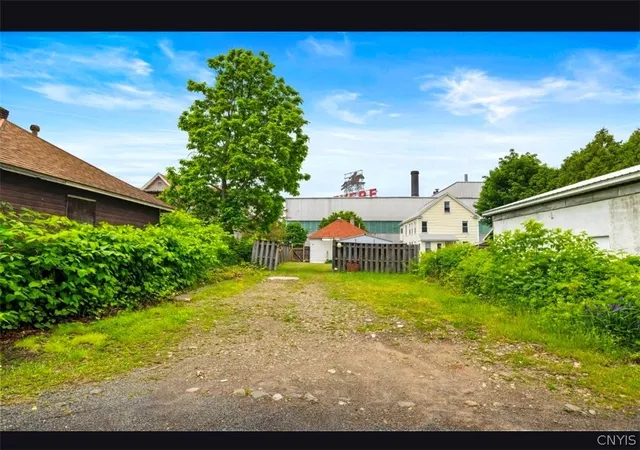 18th image of 124 Nock St, Rome, NY 13440 | MLS# S1690612