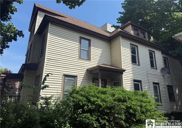 4th image of 414 Jefferson St, Jamestown, NY 14701 | MLS# R1690639