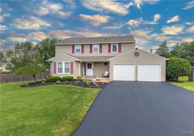 Homes for sale in Clay, NY | 8118 Rizzo Dr, Clay, NY 13041 | MLS# S1690637