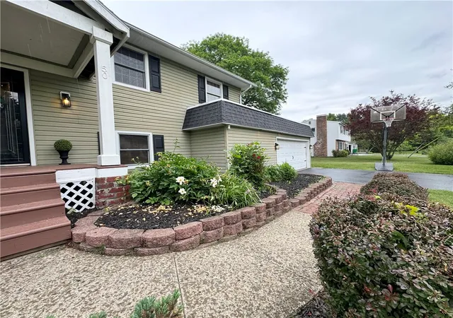 Homes for sale in Big Flats, NY | 50 Pine Circle, Big Flats, NY 14845 | MLS# R1690648