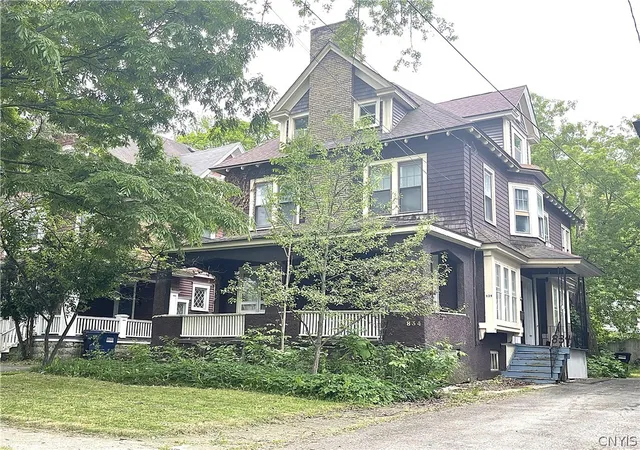 2nd image of 834 Westcott St, Syracuse, NY 13210 | MLS# S1690503