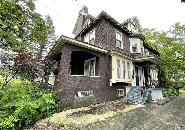 Photo 3 of Single family home for sale at 834 Westcott St, Syracuse, NY 13210 | MLS# S1690503 | Listing updated on 2026-07-19