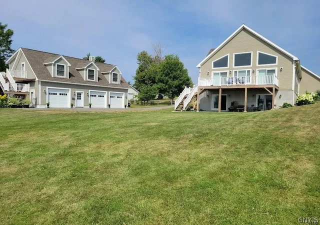 Homes for sale in Cape Vincent, NY | 28278 Stony Point Rd, Cape Vincent, NY 13618 | MLS# S1690551