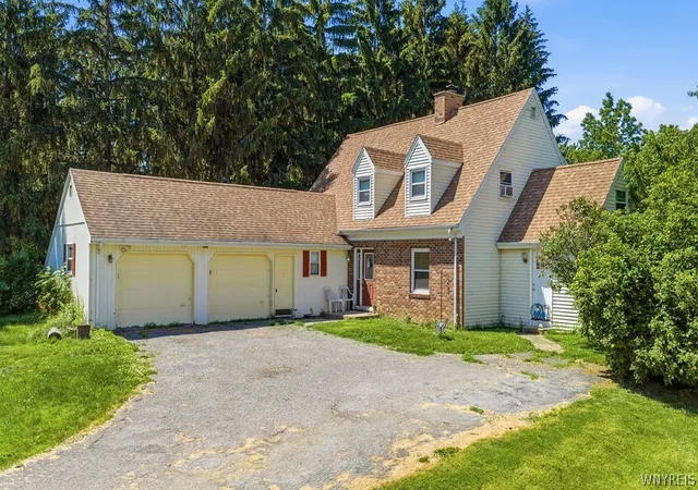 1st image of 1513 Lake Rd, Porter, NY 14174 | MLS# B1690435