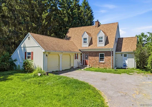 2nd image of 1513 Lake Rd, Porter, NY 14174 | MLS# B1690435