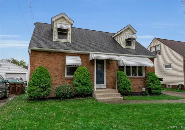 Photo 2 of Sale Pending at 119 Wagner Ave, Buffalo, NY 14212 | MLS# B1689427 | Listing updated on 2026-07-21
