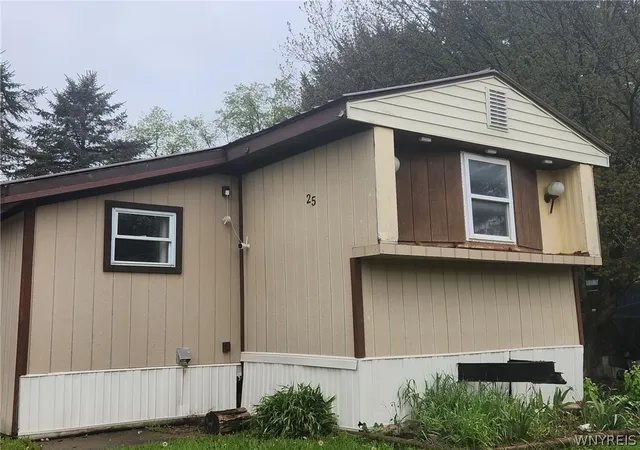 3rd image of 7207 Hunters Creek, Holland, NY 14080 | MLS# B1689673