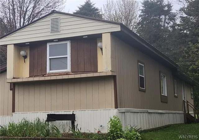 4th image of 7207 Hunters Creek, Holland, NY 14080 | MLS# B1689673