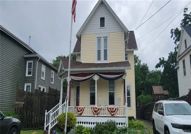 Homes for sale in Lockport City, NY | 323 Church St, Lockport City, NY 14094 | MLS# B1690627