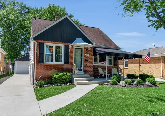 Photo 3 of Single family home for sale at 240 Edgewood Ave, Town Of Tonawanda, NY 14223 | MLS# B1690555 | Listing updated on 2026-08-03
