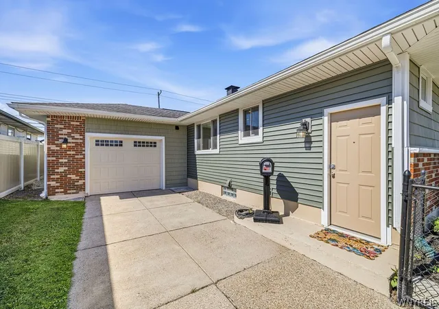 Homes for sale in Cheektowaga, NY | 171 Poinciana Pkwy, Cheektowaga, NY 14225 | MLS# B1690681