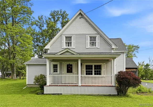 Homes for sale in West Seneca, NY | 280 Bullis Rd, West Seneca, NY 14224 | MLS# B1689466