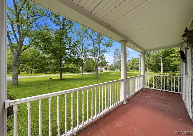 Homes for sale in West Seneca, NY | 280 Bullis Rd, West Seneca, NY 14224 | MLS# B1689466