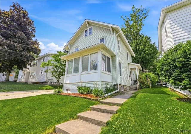 Homes for sale in Whitestown, NY | 58 Westmoreland St, Whitestown, NY 13492 | MLS# S1690718