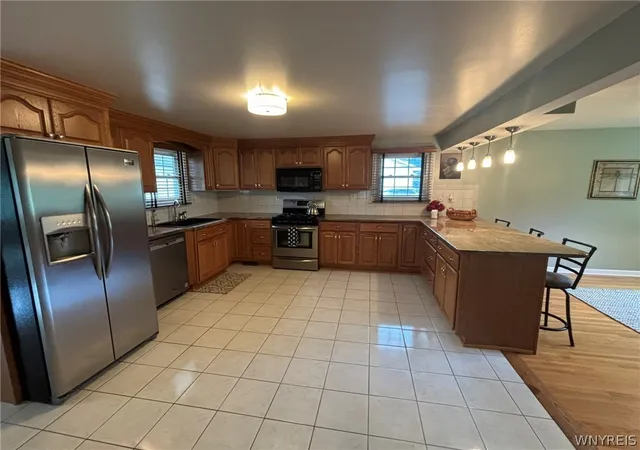 Homes for sale in Hamburg, NY | 3777 Wolf Rd, Hamburg, NY 14127 | MLS# B1690705