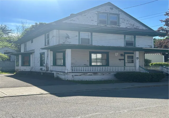3rd image of 21 Maple St, Norwich, NY 13815 | MLS# R1689958