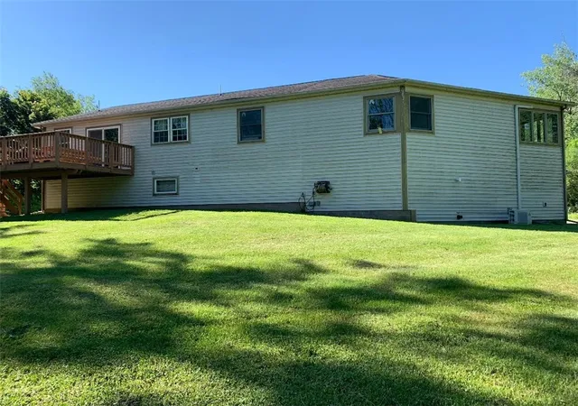 Homes for sale in Clarendon, NY | 16711 4Th Section Rd, Clarendon, NY 14470 | MLS# R1687346