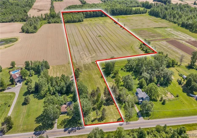 Homes for sale in Cambria, NY | 4952 Lower Mountain Rd, Cambria, NY 14094 | MLS# B1690516