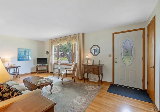 Homes for sale in De Witt, NY | 221 Greentree Dr, De Witt, NY 13057 | MLS# S1690484