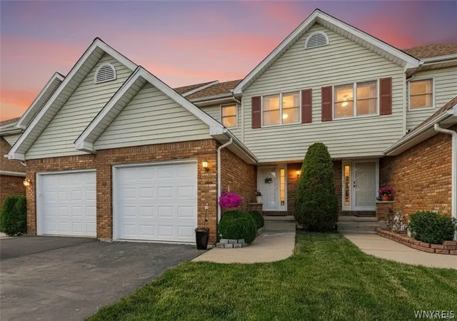2nd image of 2735 Alder Creek Dr N #G, Wheatfield, NY 14120 | MLS# B1690757