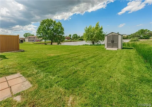 38th image of 2735 Alder Creek Dr N #G, Wheatfield, NY 14120 | MLS# B1690757