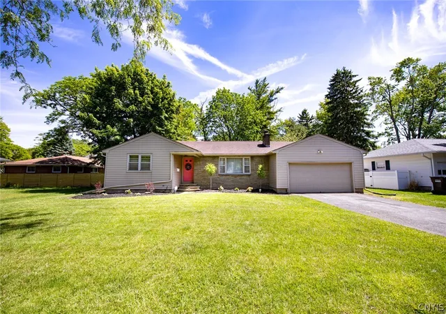 2nd image of 1330 Meadowbrook Dr, Syracuse, NY 13224 | MLS# S1690235