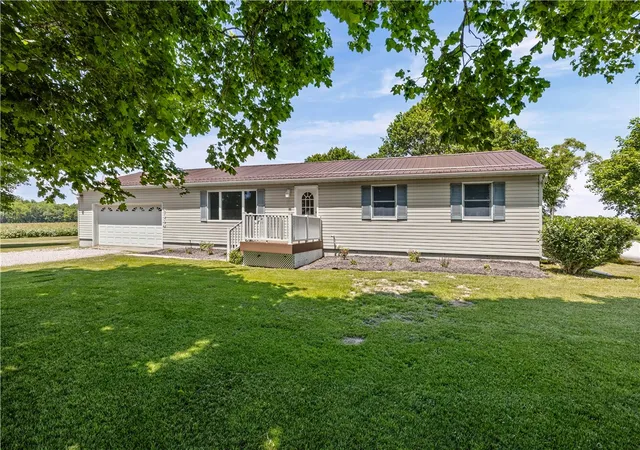 Homes for sale in Bloomfield, NY | 2964 Sand Rd, Bloomfield, NY 14469 | MLS# R1690748