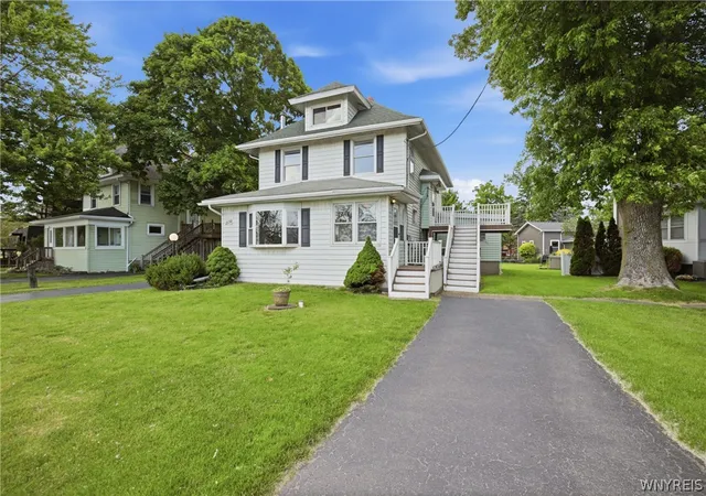 3rd image of 2535 River Rd, Wheatfield, NY 14304 | MLS# B1689351