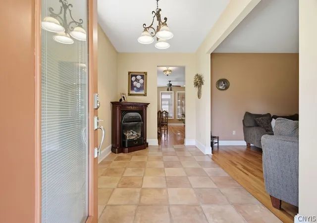 Photo 4 of Single family home for sale at 321 W Lake Rd, Oswego, NY 13126 | MLS# S1688480 | Listing updated on 2026-06-15