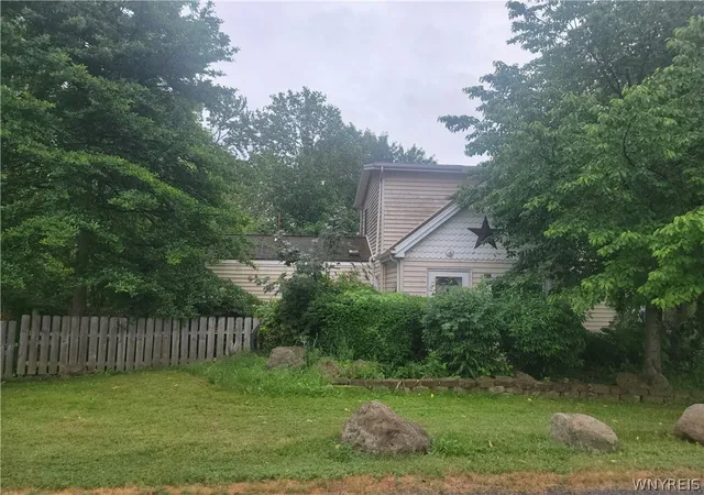 Homes for sale in Cambria, NY | 5074 Lower Mountain Rd, Cambria, NY 14094 | MLS# B1690828