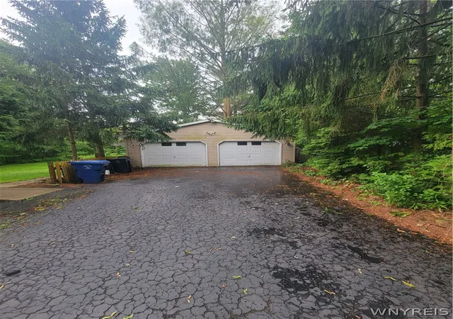 Homes for sale in Cambria, NY | 5074 Lower Mountain Rd, Cambria, NY 14094 | MLS# B1690828