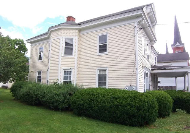 Homes for sale in Palmyra, NY | 117 W Main St, Palmyra, NY 14522 | MLS# R1690697