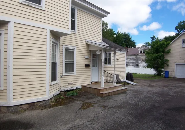 Homes for sale in Palmyra, NY | 117 W Main St, Palmyra, NY 14522 | MLS# R1690697