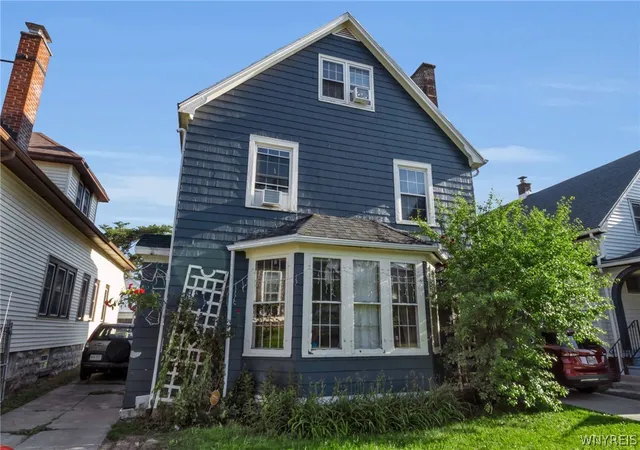 Photo 3 of Single family home for sale at 205 Lasalle Ave, Buffalo, NY 14214 | MLS# B1690753 | Listing updated on 2026-06-16