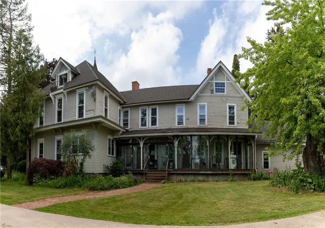 4th image of 336 County Line Rd, Hamlin, NY 14464 | MLS# R1690874