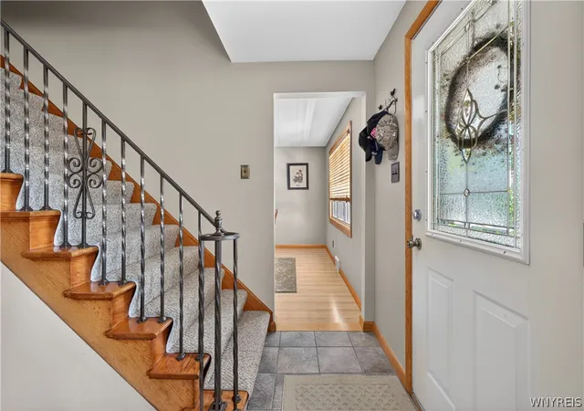 Photo 3 of Sale Pending at 287 S Shore Blvd, Buffalo, NY 14218 | MLS# B1690738 | Listing updated on 2026-07-24
