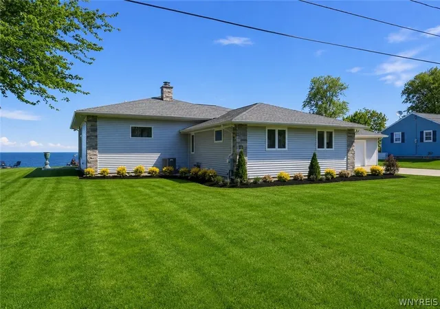 3rd image of 4651 Thilk Dr, Wilson, NY 14172 | MLS# B1690045