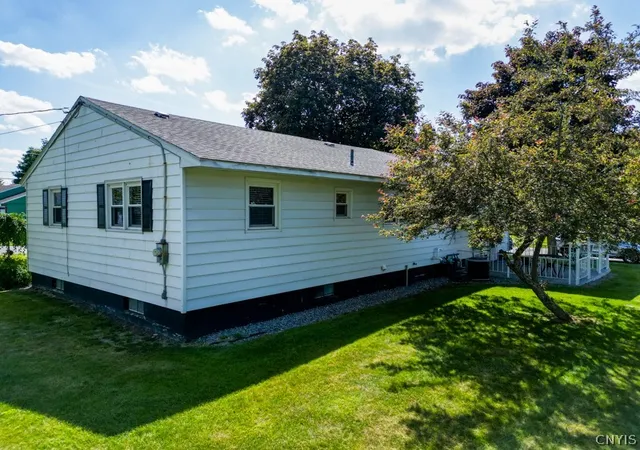 Homes for sale in German Flatts, NY | 124 W Rand St, German Flatts, NY 13357 | MLS# S1690910