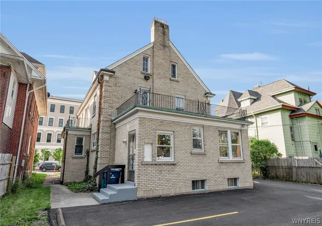 3rd image of 2740 Main St, Buffalo, NY 14214 | MLS# B1689229