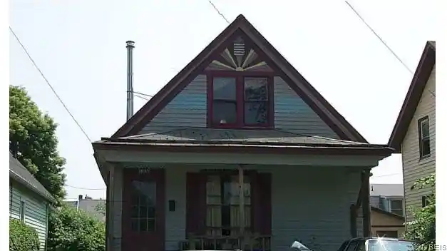 Photo 1 of Single family home for sale at 1657 Linwood Ave, Niagara Falls, NY 14305 | MLS# B1690514 | Listing updated on 2026-08-07