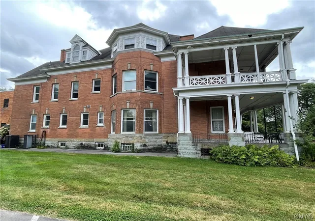 1st image of 702 Danforth St, Syracuse, NY 13208 | MLS# S1690997