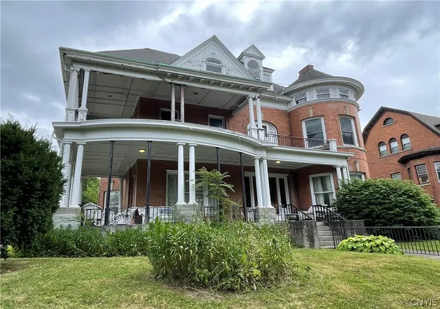 2nd image of 702 Danforth St, Syracuse, NY 13208 | MLS# S1690997