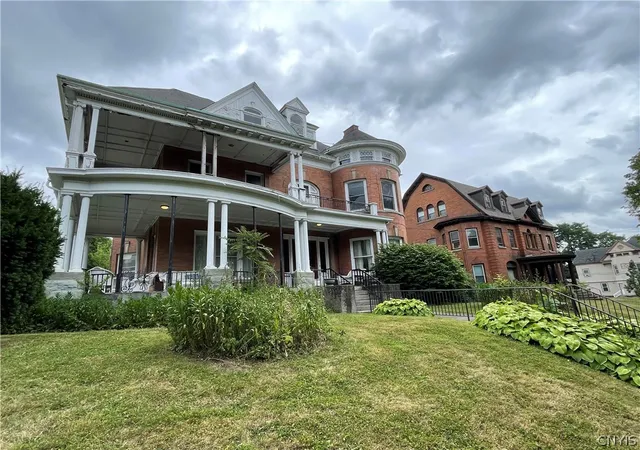 3rd image of 702 Danforth St, Syracuse, NY 13208 | MLS# S1690997